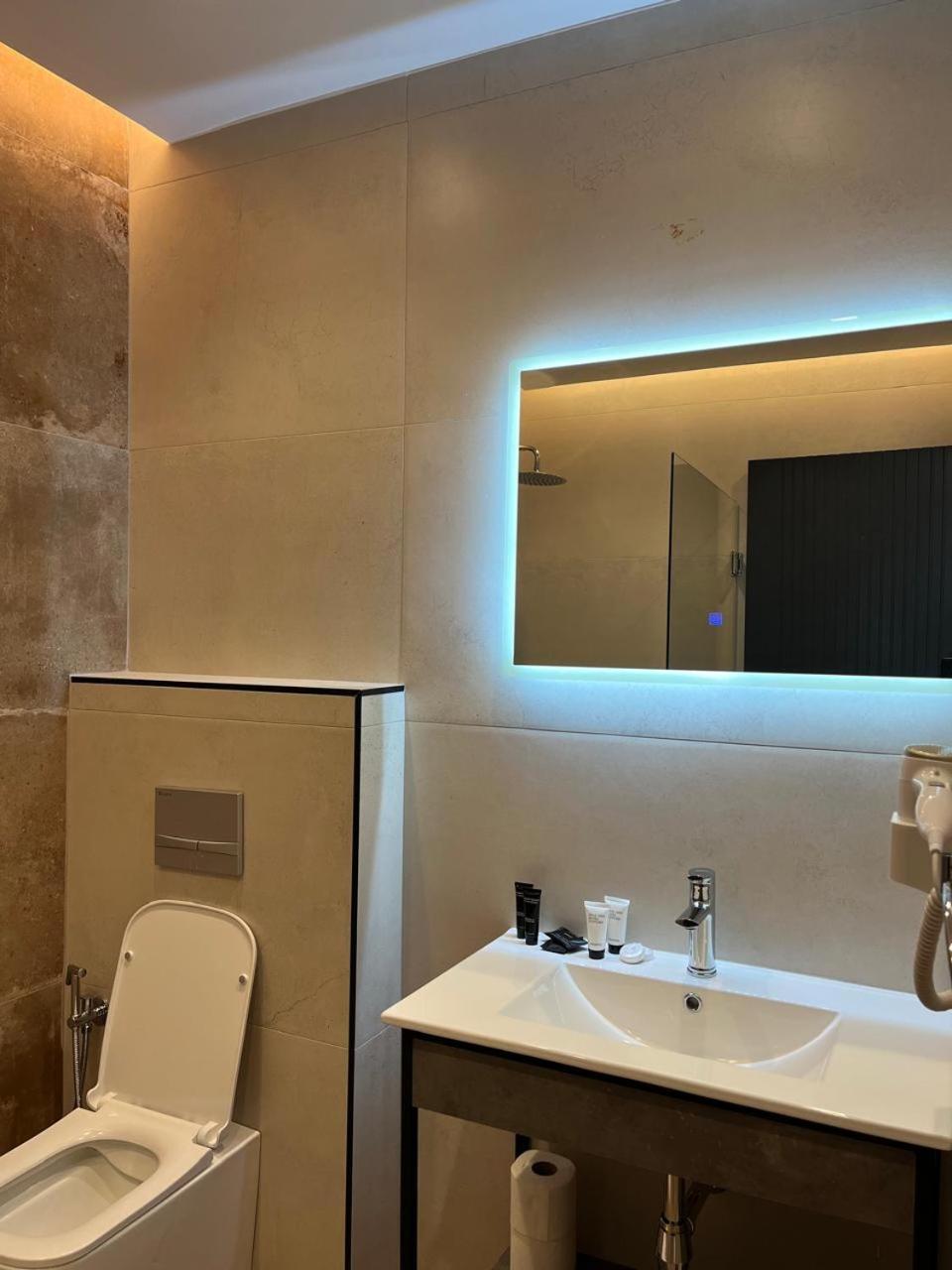 North Alb Hotel Shkoder Exterior photo